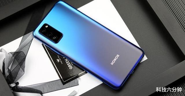 「华为荣耀」华为扛不住了，荣耀V30一降再降沦为“红米价”，麒麟990+128GB