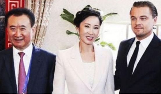 『赵薇』?中国最漂亮的4位“富豪夫人”，赵薇不在榜内，第一实至名归