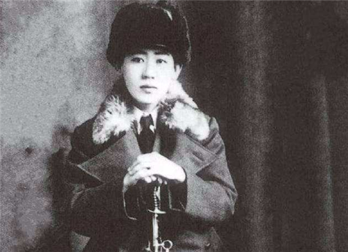 「川岛芳子」川岛芳子没死?隐姓埋名到2006年,中日专家开馆验尸,结果有点意外