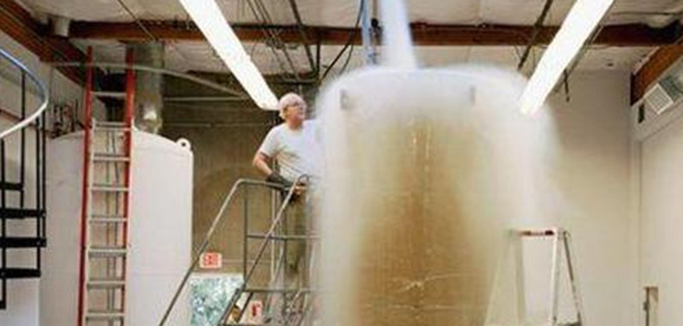 「」男人被冷冻足足50年,本该在三年前苏醒,但结果如何了?