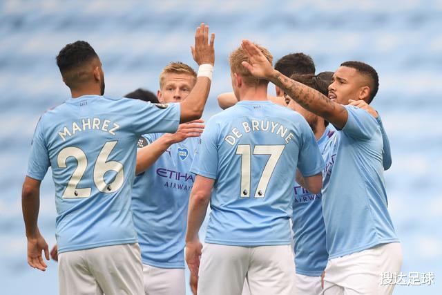 曼城|5-0完胜!33岁巨星独造3球,曼城被羞辱后彻底爆发,刷爆35年神迹