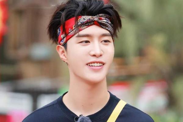 [范丞丞]范丞丞团队滤镜有多厉害？杨迪变清爽帅哥，沈腾回到军艺校草期