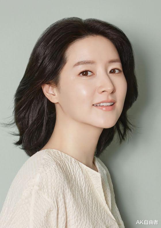 整容|10位韩国女演员被整容界认可相当完美的面容
