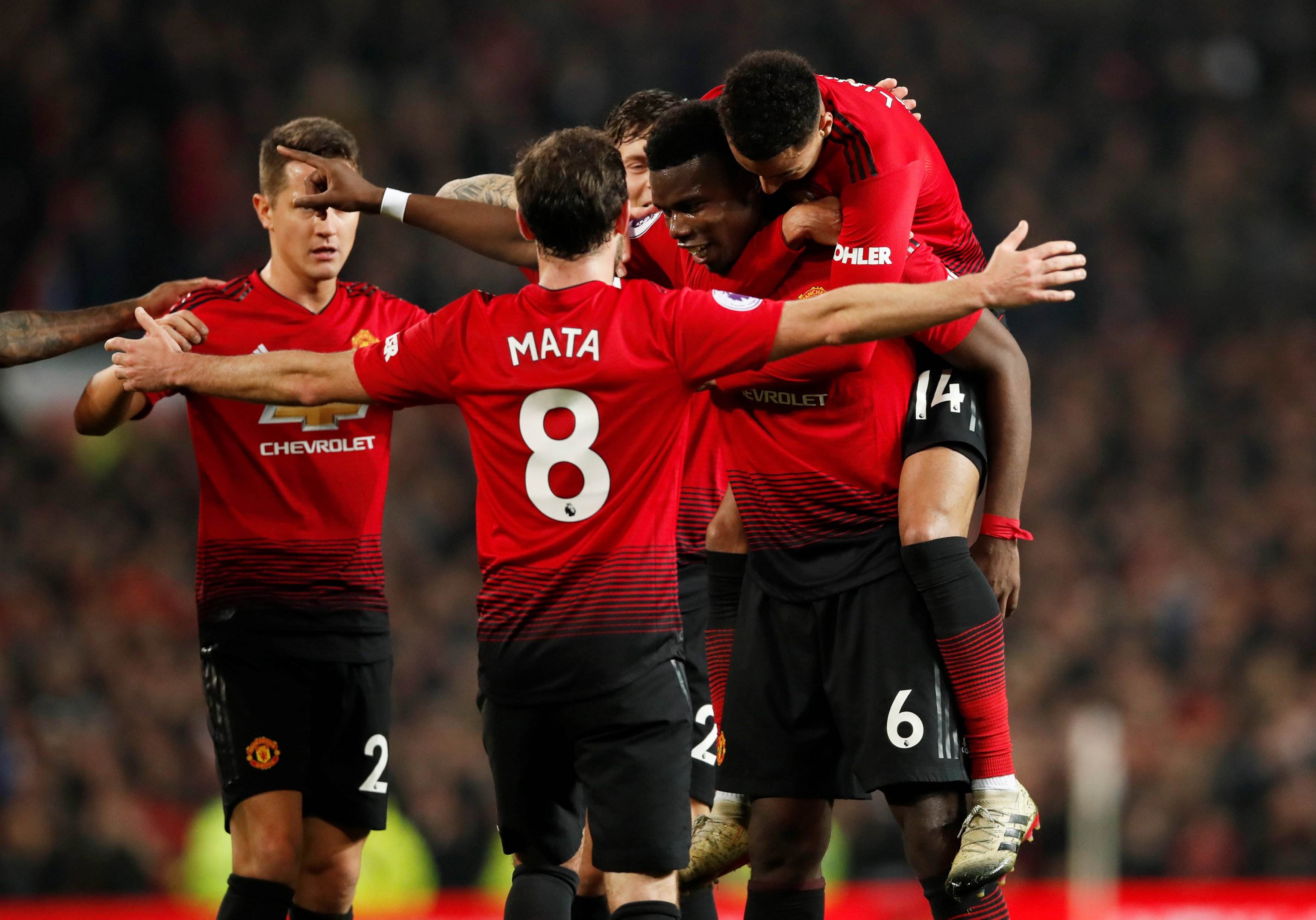 曼联|曼联被保送进欧冠?对手老板开炮,连曼联名宿也看不下去了