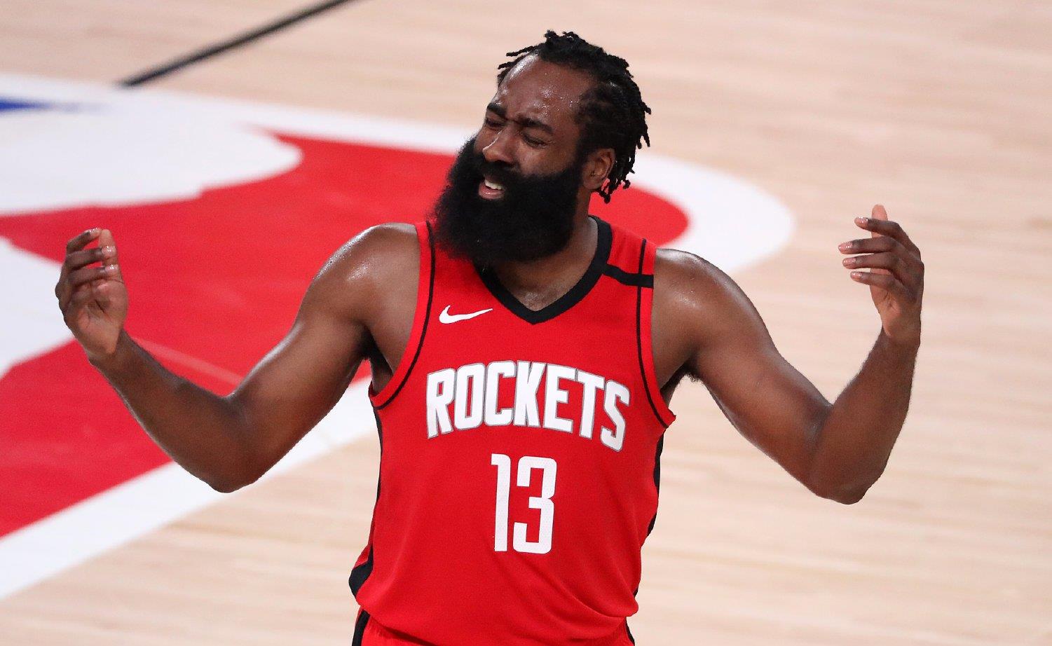 詹姆斯·哈登|哈登订婚了？女友身材不输卡戴珊，3个月没落下1场火箭队比赛