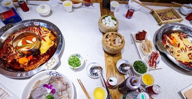 阿毛集结站 中国独创的包容性最强的美食，历史悠久，尤其冬日里让人欲罢不能