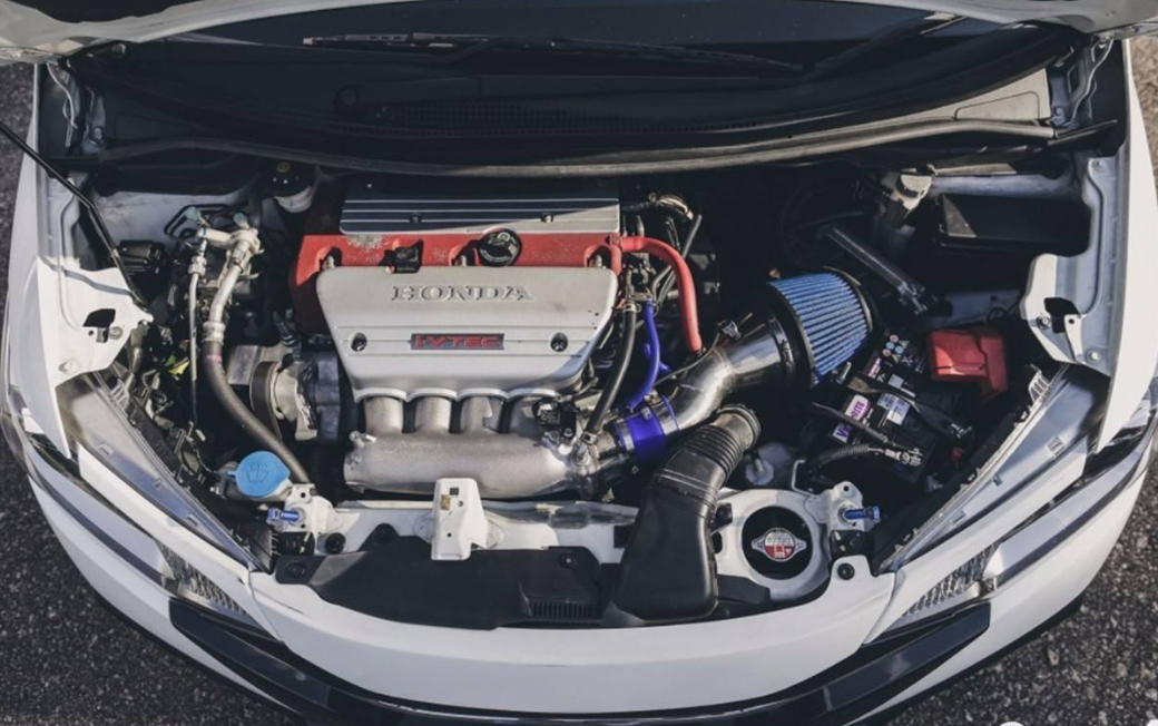 【本田飞度】70万的飞度见过没？7万的车身砸60多万改装，车主：这叫情怀