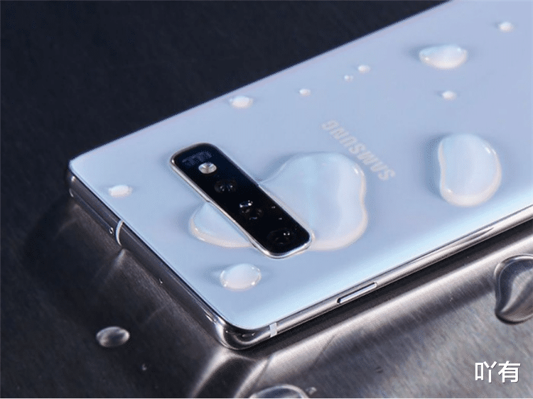 三星galaxy s10：三星发福利，超声波屏下指纹另有骁龙855，网友：爱了爱了