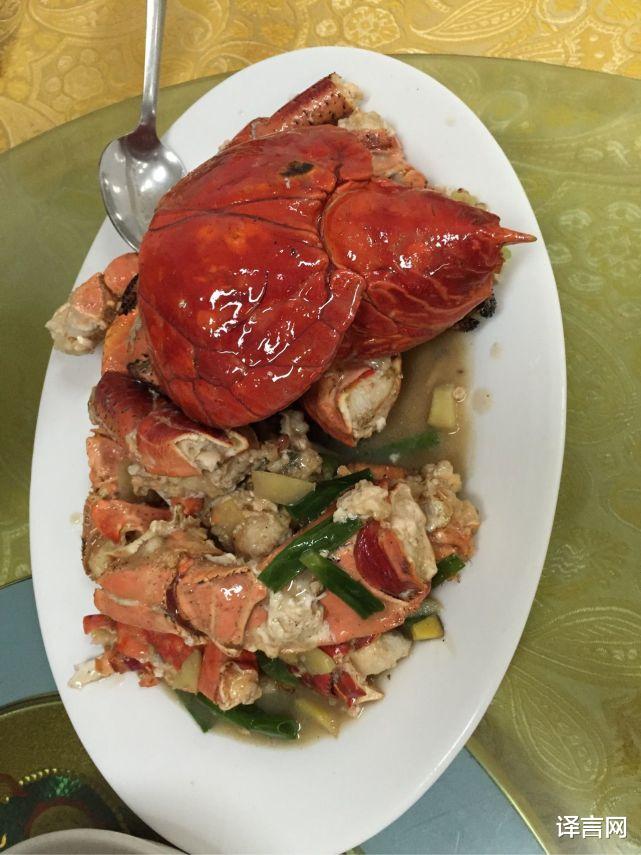 烧烤|澳洲人家烧烤，52只巨蟹闻香而来将他们包围，网友：不烤蟹吃？