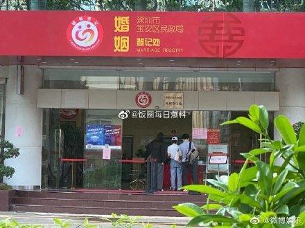 程璐|脱口秀夫妻思文程璐办离婚,婚后第2年分房睡,不知彼此收入