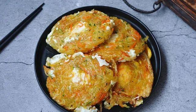 蛋糕：儿子最爱这早餐，比馒头简单、比煎饼营养，15分钟做一锅，吃撑了！