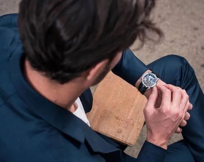 苏宁易购|苹果表销量击败瑞表？PP总裁说：智能表的老板都戴我家表