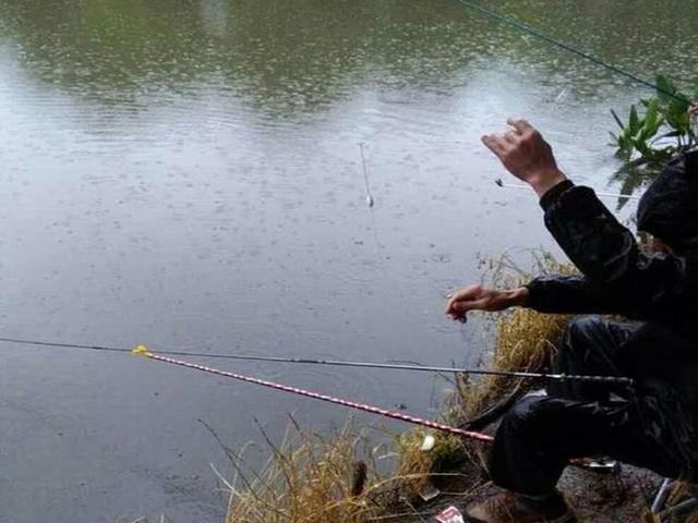 ▲连续阴雨天，不知如何钓鱼？看完这些干货，雨天一样钓鱼