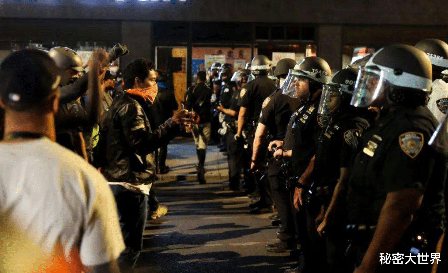 #特朗普#这下完了！美军彻底“造反”，白宫做出重大决定，特朗普：“逆我者亡”