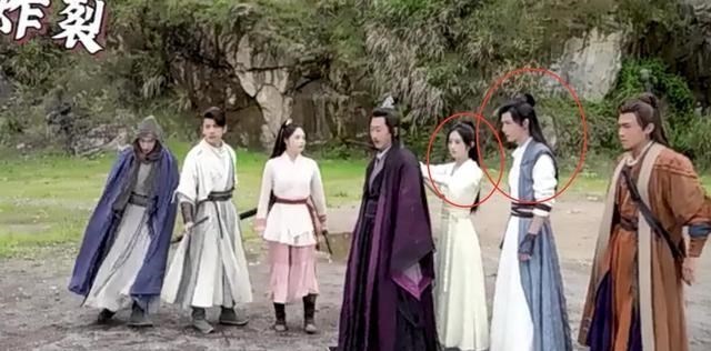 赵丽颖|有种无奈叫赵丽颖身高，全剧组踩增高箱陪她拍戏，幕后真实了