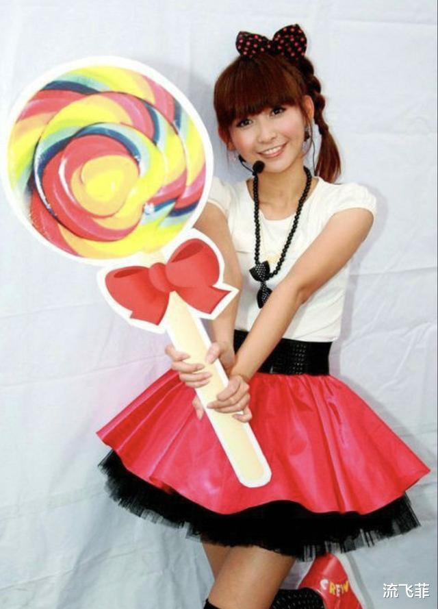 『杨紫』简恺乐称自己是内湖邱淑贞，网友：你猜她嘴巴打了几斤玻尿酸