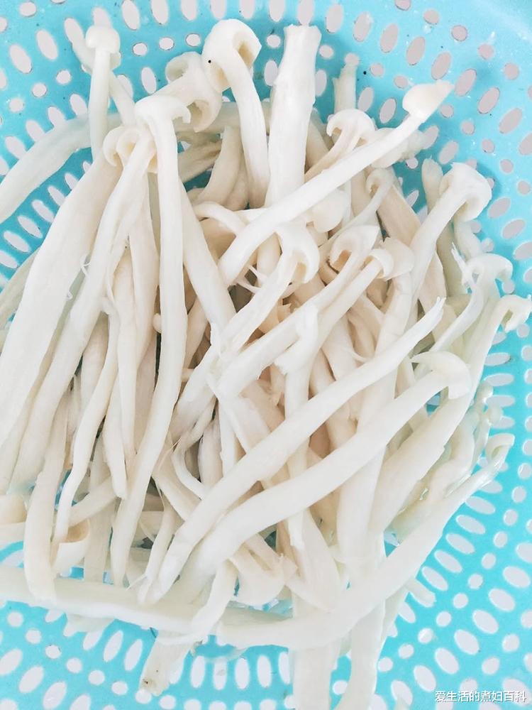 「减肥晚餐」减肥晚餐常吃它，每周吃2次，排出黑臭便，腰肢变细了