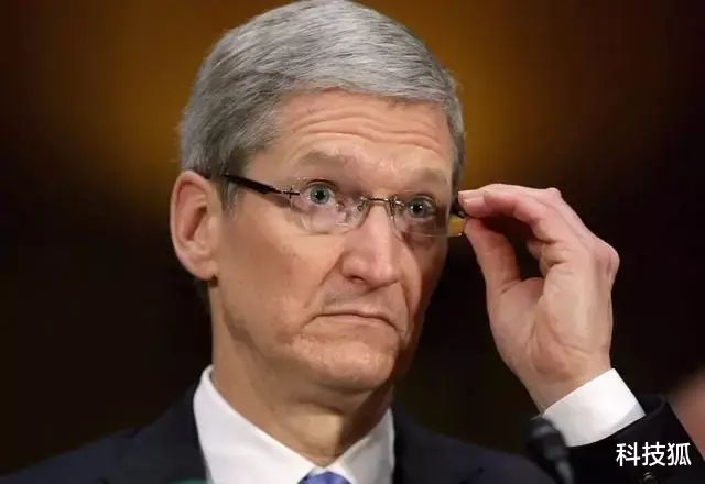 『电视剧』库克开吹：iPhone SE 比最快的安卓机还要快！