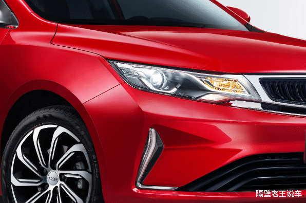 动力|吉利的“卡罗拉”成功了，7个月狂甩121890台，油耗3毛，仅售4万