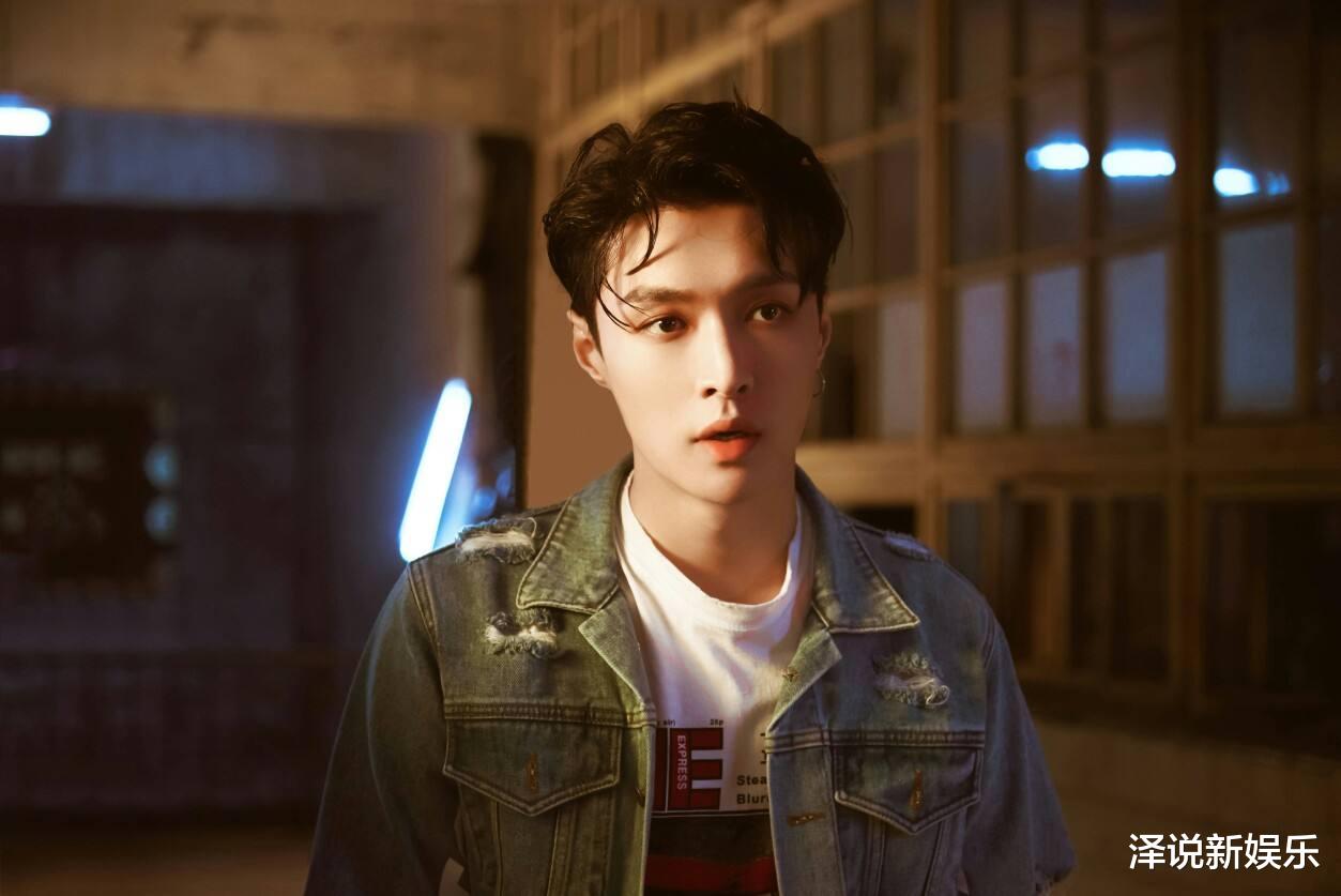 【张艺兴】张艺兴官宣告别《极限挑战》，三点原因离开成必然，网友: 舍不得