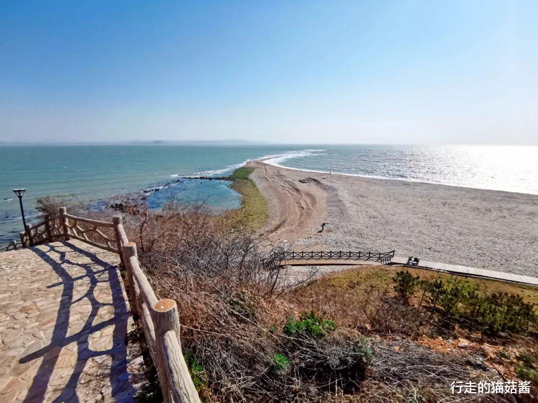 「烟台」北方的海不止青岛,旁边这个城市人少景美,还有火遍抖音的网红岛