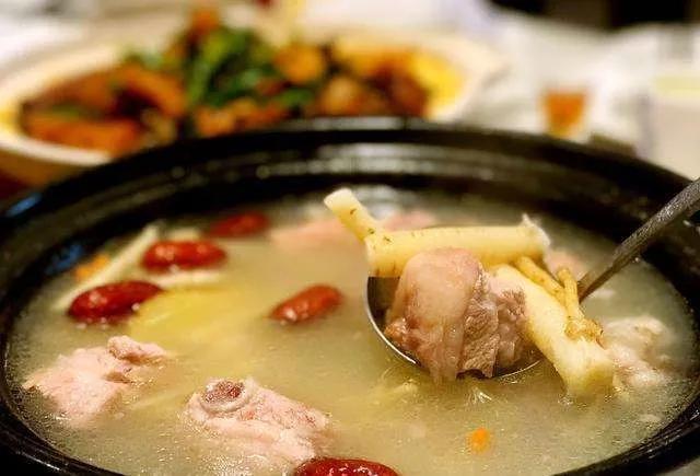 云南@云南6大“奇葩菜”，你吃得来几样？