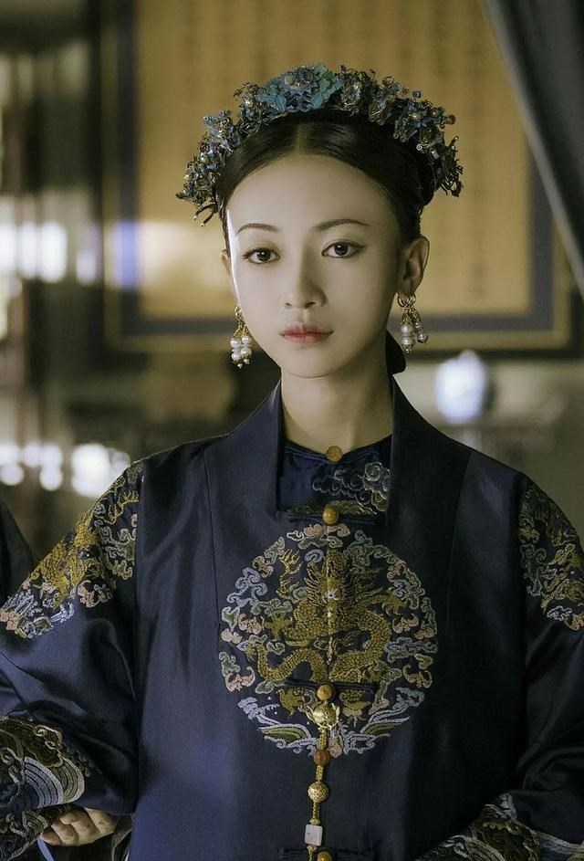明星|压根没把央视的批评当回事，出行堪比“老佛爷”上街，刚火就飘？