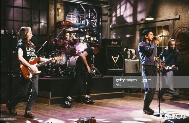 [摇滚乐队]穆林：曾搭乘罗德曼和他的白人迷弟，后来才知是知名摇滚乐队