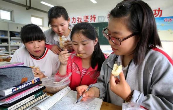 大学|被专科院校录取想“逆袭”，尽早准备这4件事，对以后帮助很大！