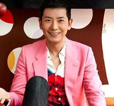 「戴军」戴军，最快过气歌手，第一张专辑销量100万张，第二张被拿去填海