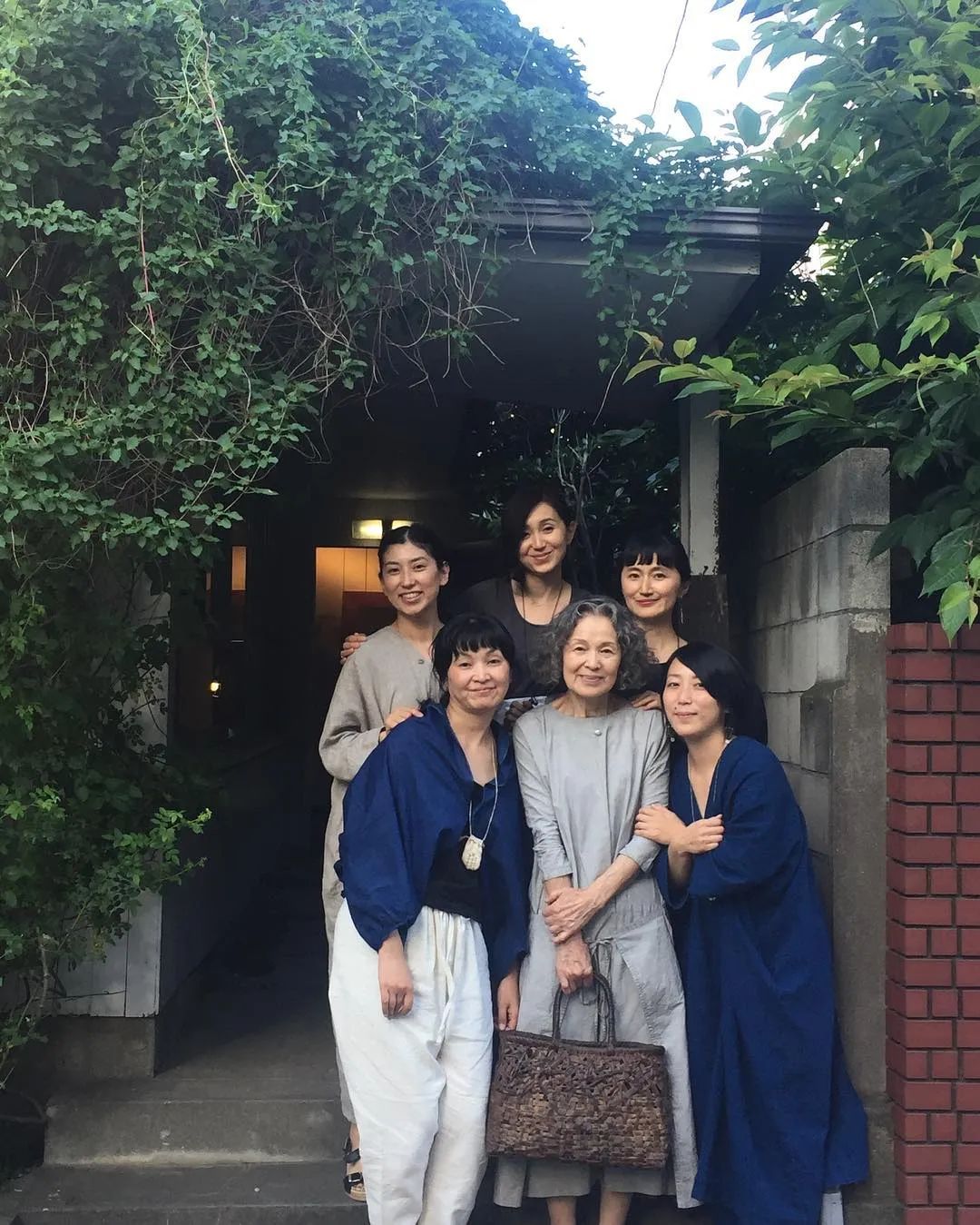|74岁日本“逆龄”主妇，每天清晨5点起床，把生活过成了诗