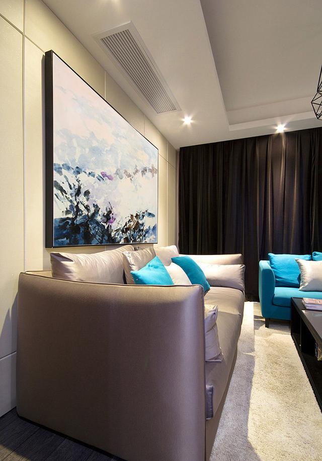 「」头次见卧室衣柜还能这样装，效果真心赞！朋友追着问我家具在哪买