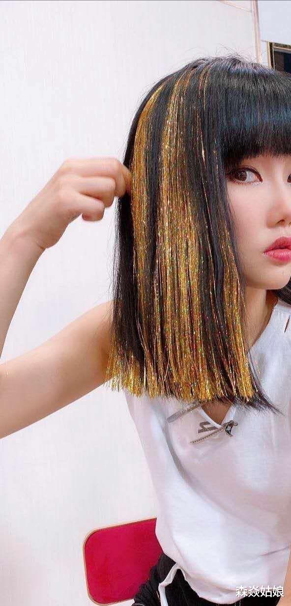 王一博|天天向上迎来史上两个最作女嘉宾，将嗲发挥极致，吓退宝宝王一博