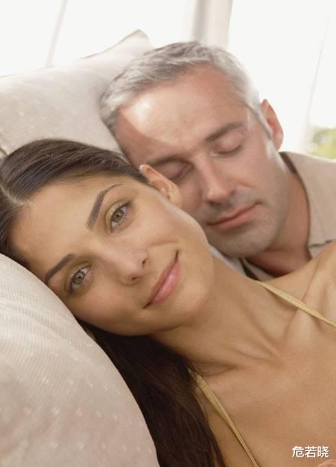 |夫妻亲密之后，女人为什么都要去卫生间？这两种情况男人应该知道