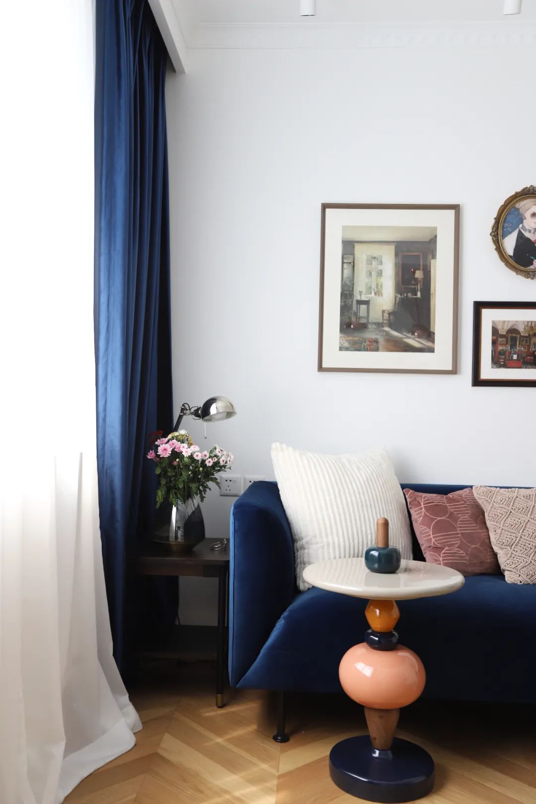 【】小户型也不将就！她把56㎡装成优雅法式风单身公寓，一眼就爱了！