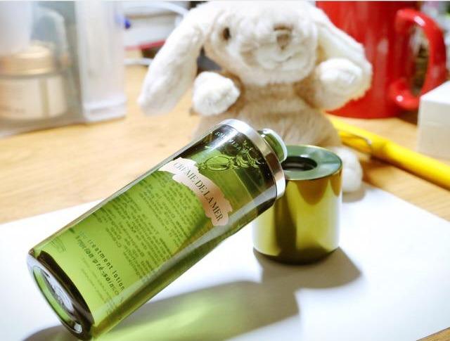 「爽肤水」网络口碑最好的爽肤水实用评测：这些化妆水让你的肌肤慢慢变细腻