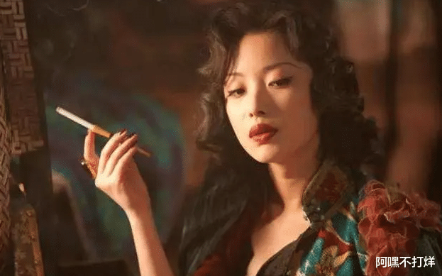 赵丽颖|穿旗袍的十位女星，刘亦菲赵丽颖上榜，最美的她无人超越却已离世