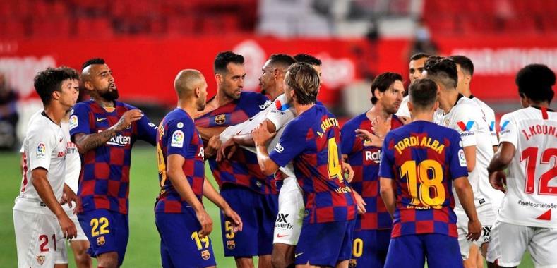 「巴塞罗那」塞维0-0-巴萨：梅西罕见暴怒，苏亚雷斯错失良机，皇马迎重大利好