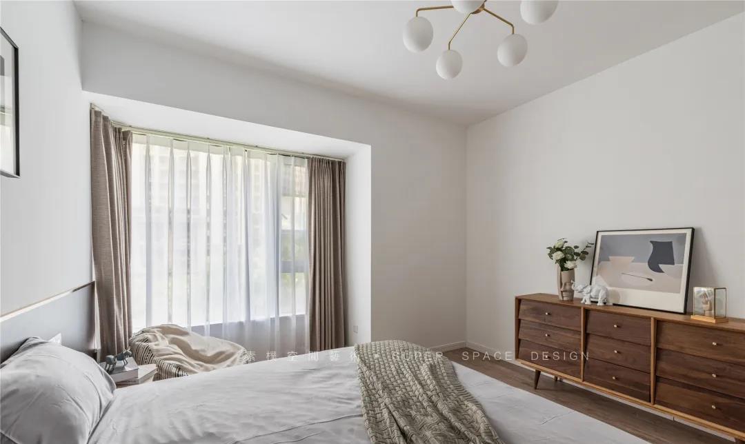 |她家120平的房子光一个客厅就把我迷住,全屋温馨有品,太漂亮了