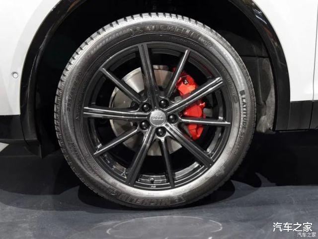 20英寸輪圈+紅色卡鉗，這輛轎跑SUV敢叫板寶馬X4！-圖5