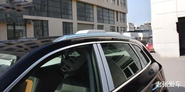 红旗@跌9万，终于被国人捧红，3月份卖出10882辆，成中型豪华SUV车王