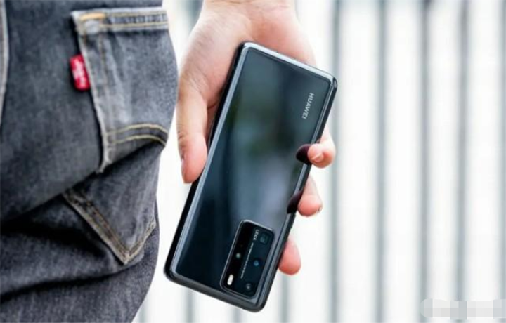 华为mate30|华为开始反击,华为mate30 5G至新低,网友:太晚了