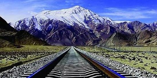 尼泊尔@喜马拉雅山传来巨响，尼泊尔举国欢庆，印度：这下惨了！