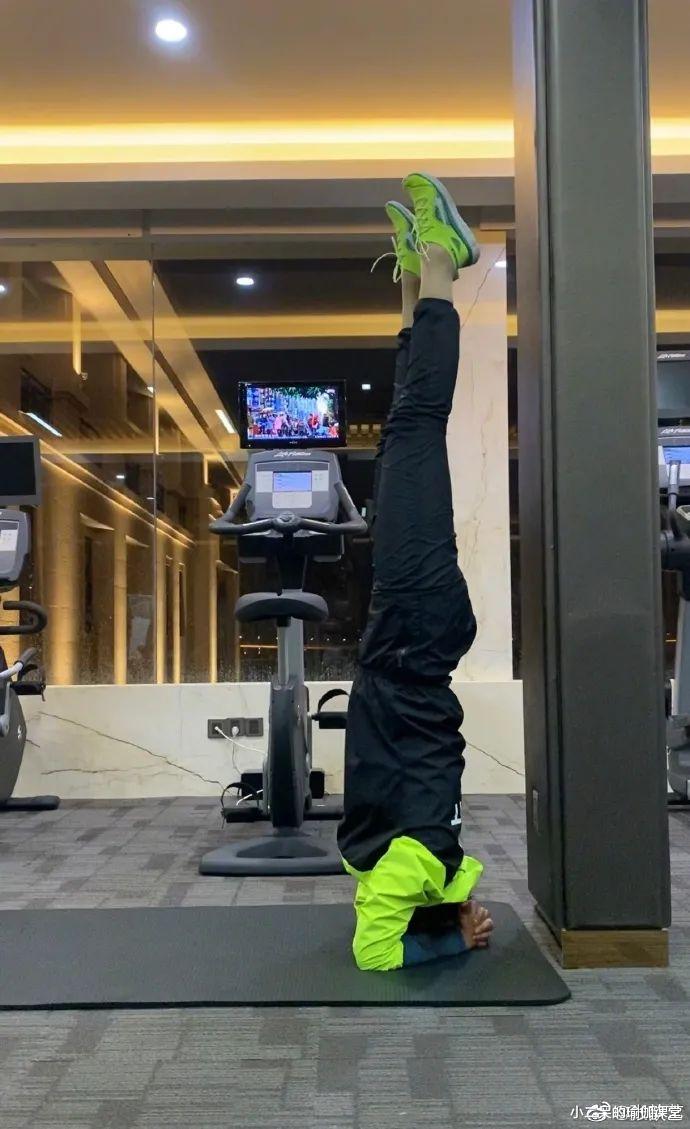 张歆艺|袁弘晒张歆艺腹肌照，曾10天瘦20斤，张歆艺对自己有多狠？