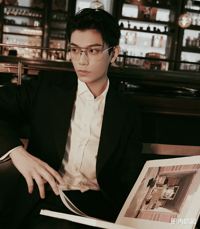 肖战|肖战被曝参加新综艺！同期嘉宾名单曝光，网友：节目不想火都难！