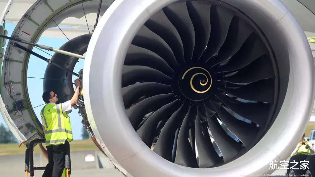 波音747|慢车转速推力为最大推力的2.6%， “准全电”客机的GEnx发动机