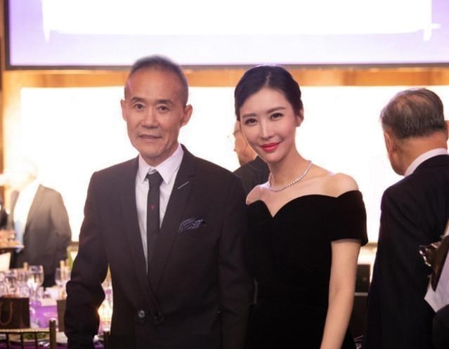 田朴珺|39岁田朴珺大秀恩爱！被老公王石宠成幸福肥，长胖14斤后立志减肥