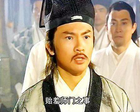 张三丰|难怪张翠山自尽后，张三丰没敢出手，你看看当年追杀张三丰的是谁