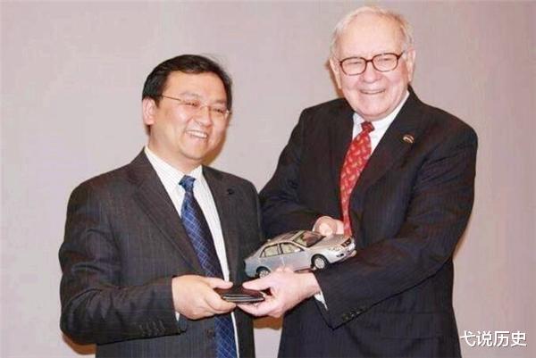 弋说历史|父母双亡，嫂子卖嫁妆供他读书，如今身家百亿，他如何对待哥嫂的