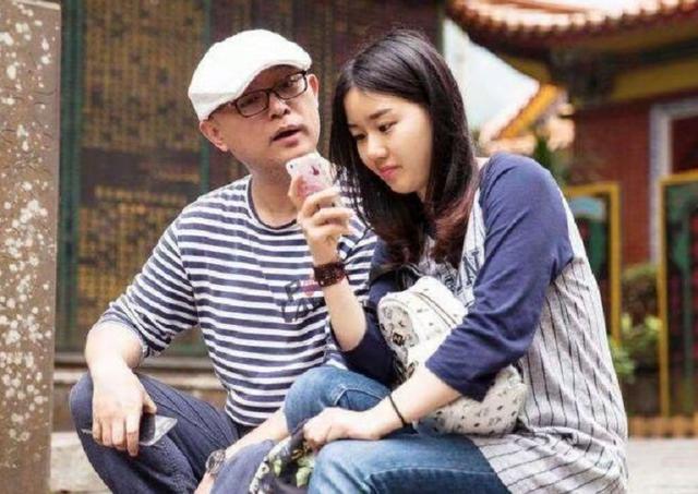 孟非|孟非23岁女儿近照曝光！减肥成功穿黑裙超美，难怪郭德纲想当亲家